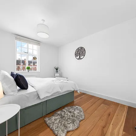 Апартаменты Modern Flat In Stockwell, 10 Mins From Oxford Circus Лондон Экстерьер фото