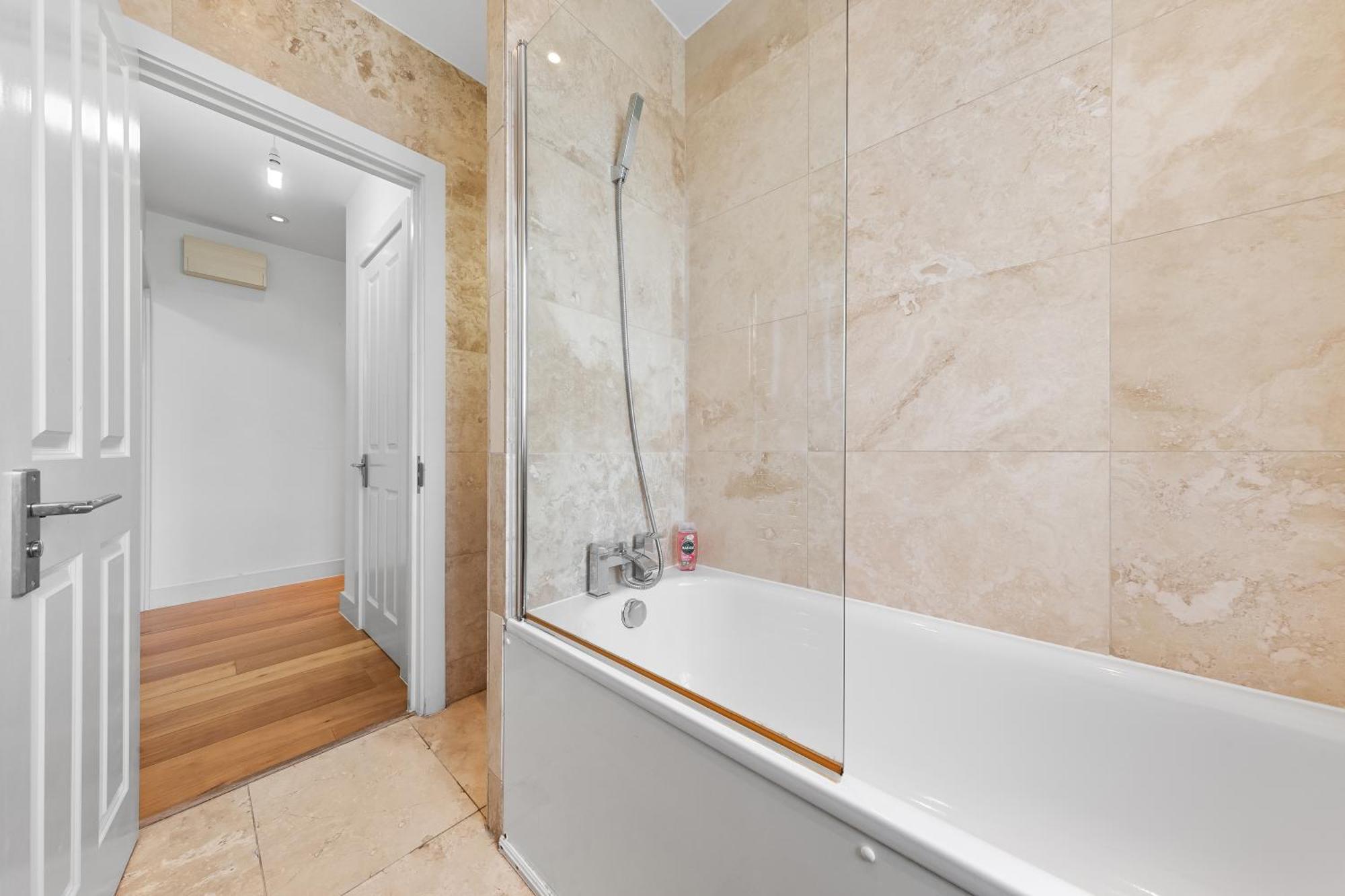 Апартаменты Modern Flat In Stockwell, 10 Mins From Oxford Circus